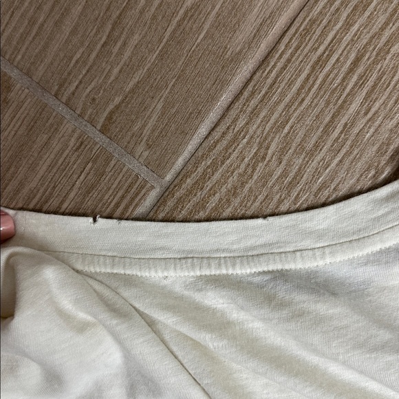 Aerie Cream and Gold Tee NWT - Picture 5 of 6